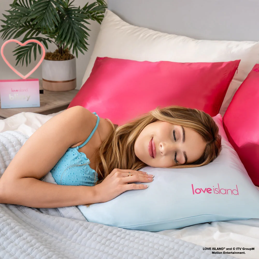 Pillowcase - Love Island™ - Casa Amor - Standard - Image 17